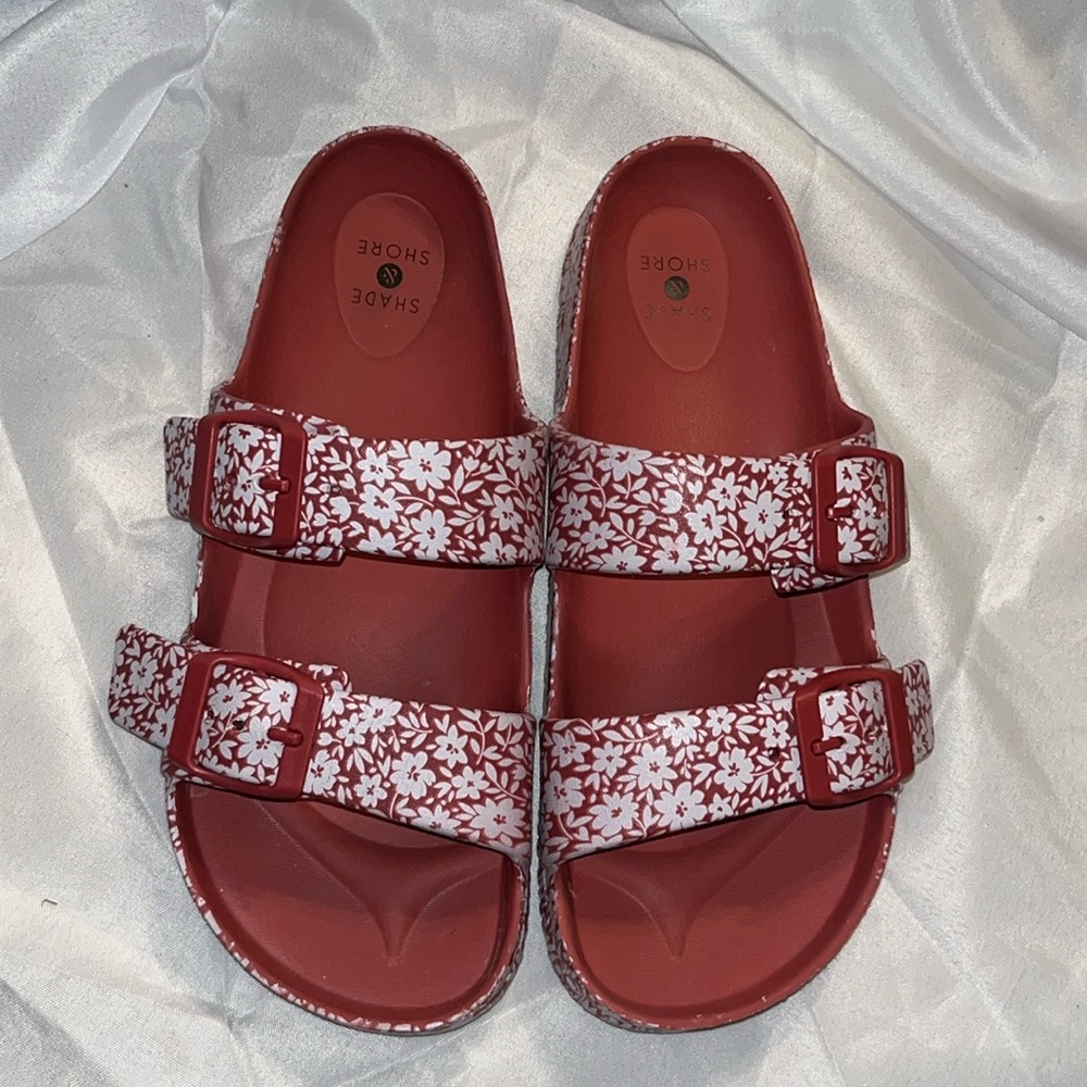 Shade & Shore Ditsy Floral Sandals size 6